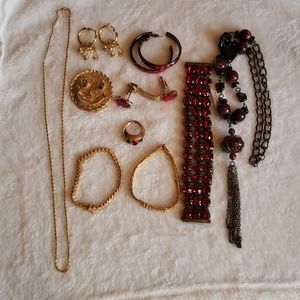 Neclaces,Bracelets,Earrings,Brooch,Ring,Cufflink